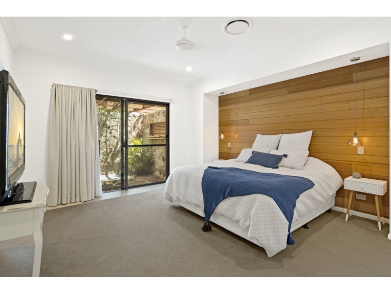 15-17 Frangipani Court, Cannon Valley QLD 4800