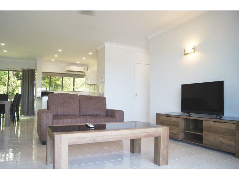 118/2 Eshelby Drive, Cannonvale QLD 4802