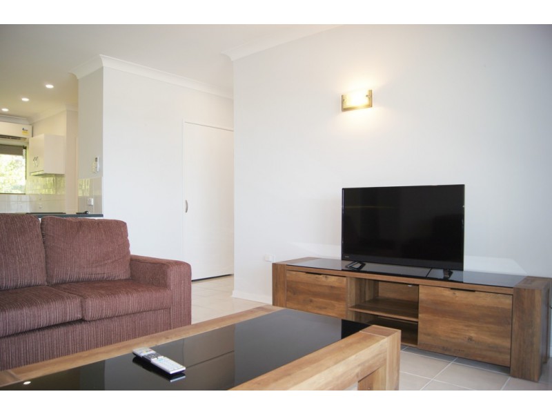 118/2 Eshelby Drive, Cannonvale QLD 4802