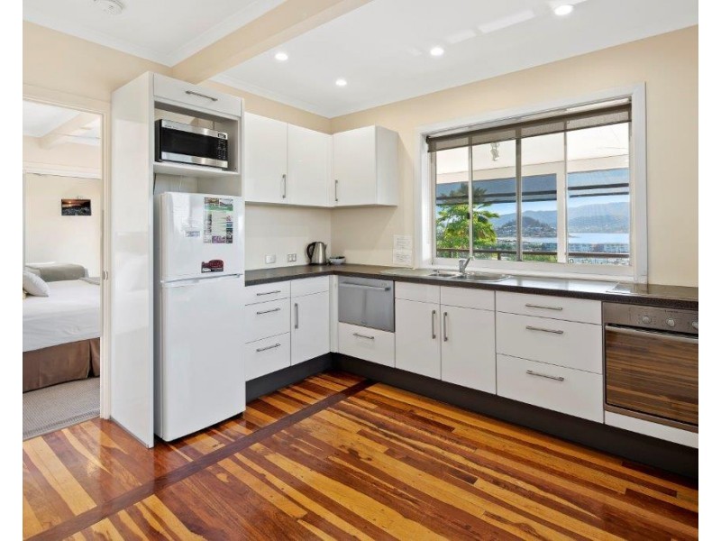 6/22 Airlie Crescent, Airlie Beach QLD 4802