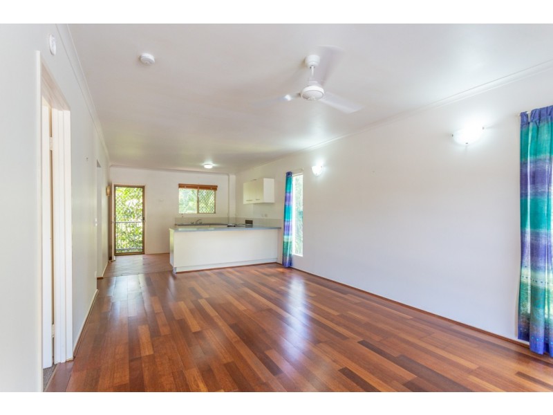 8/5 Border Drive, Cannonvale QLD 4802