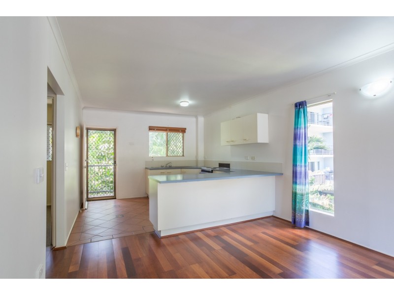 8/5 Border Drive, Cannonvale QLD 4802