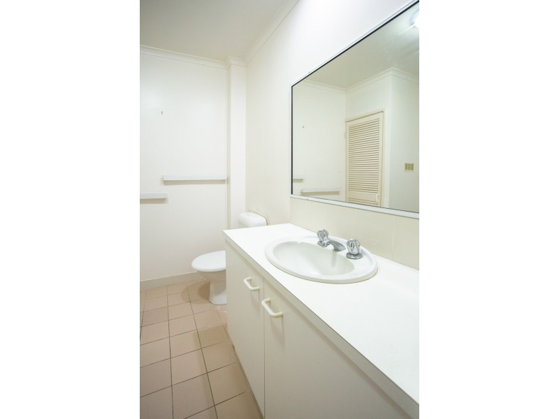 8/5 Border Drive, Cannonvale QLD 4802