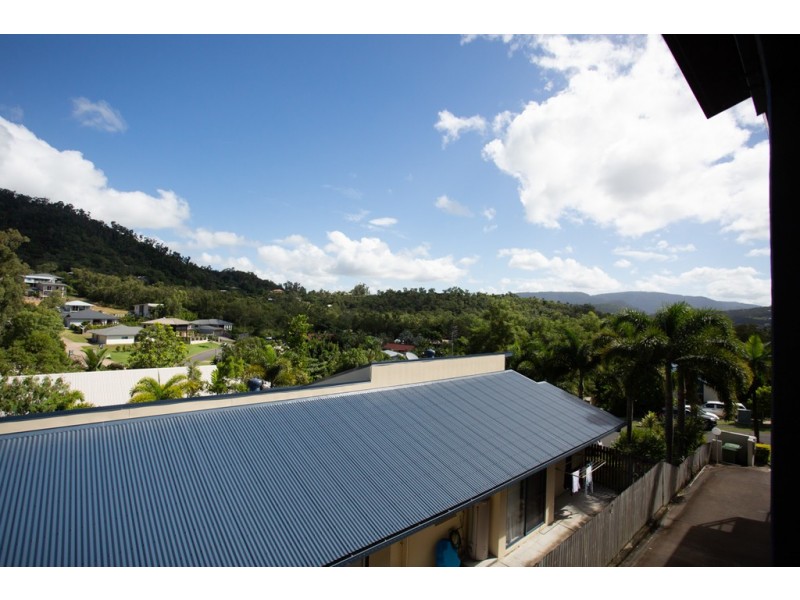 8/5 Border Drive, Cannonvale QLD 4802