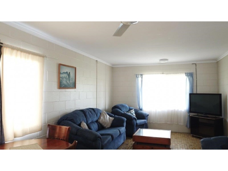 4 Schnapper Street, Cannonvale QLD 4802