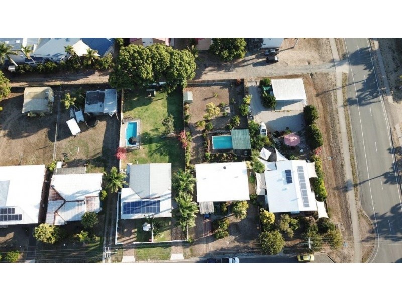 4 Schnapper Street, Cannonvale QLD 4802