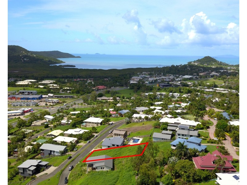 15 Whitehaven Crescent, Cannonvale QLD 4802