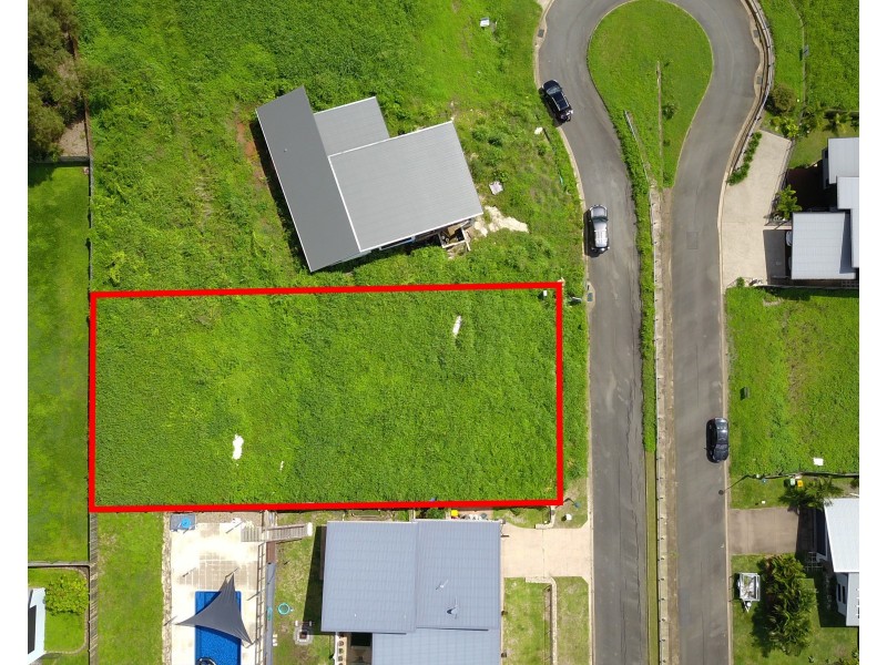 15 Whitehaven Crescent, Cannonvale QLD 4802