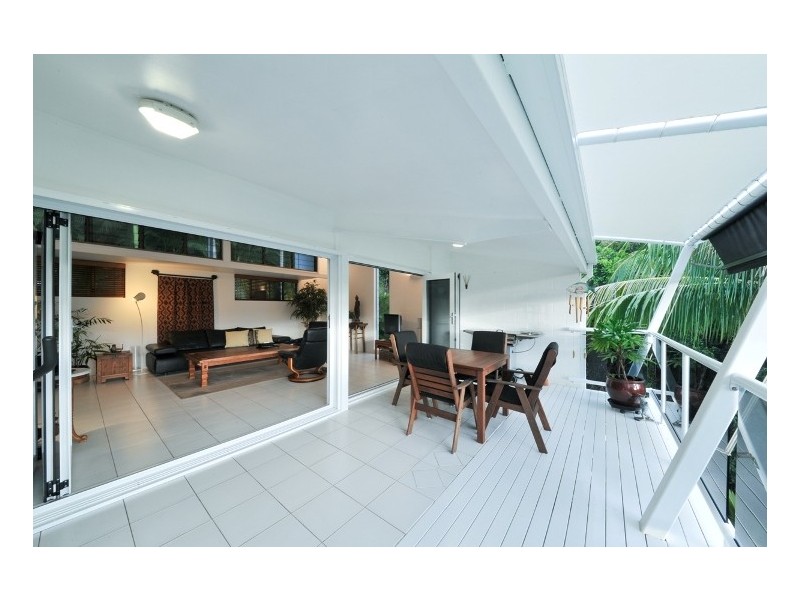 16 Harbour Avenue, Shute Harbour QLD 4802