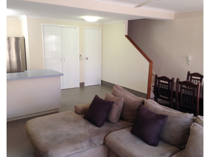 8/9 Erromango Drive, Jubilee Pocket QLD 4802