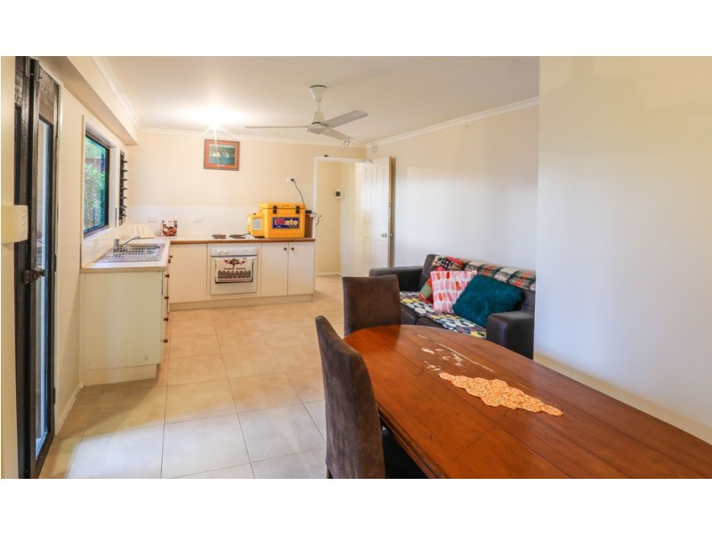 62 Country Road, Cannonvale QLD 4802