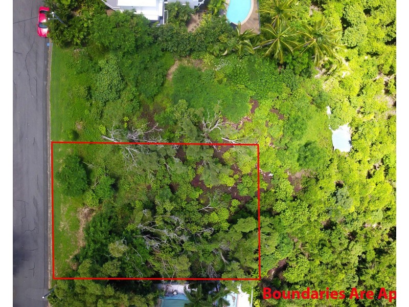 12 Harbour Avenue, Shute Harbour QLD 4802