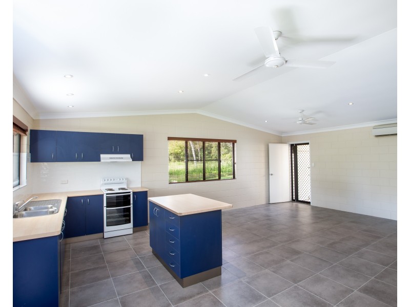12 Duell Road, Cannonvale QLD 4802