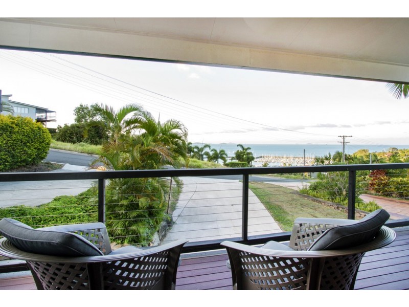 7 Kara Crescent, Airlie Beach QLD 4802