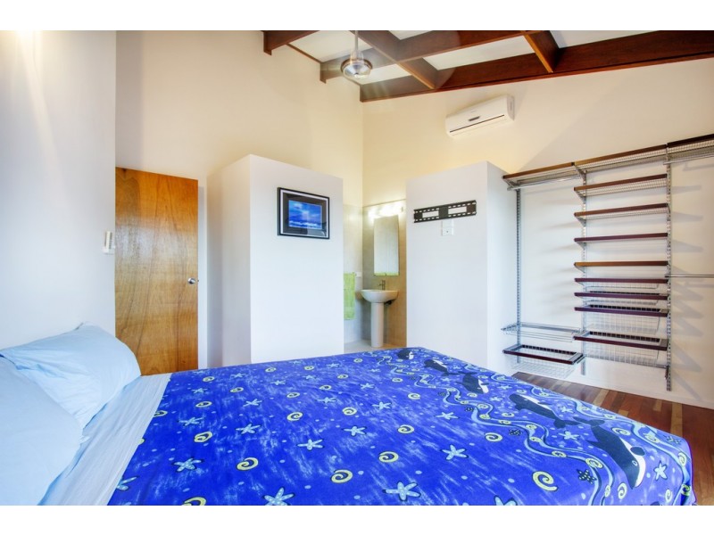 7 Kara Crescent, Airlie Beach QLD 4802