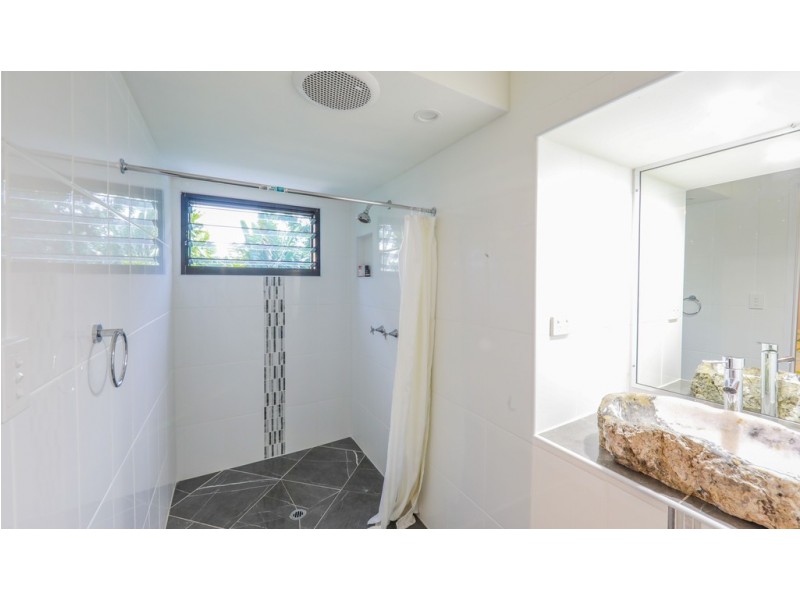 62 Country Road, Cannonvale QLD 4802