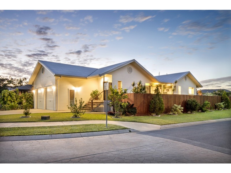 53 Abell Road, Cannonvale QLD 4802