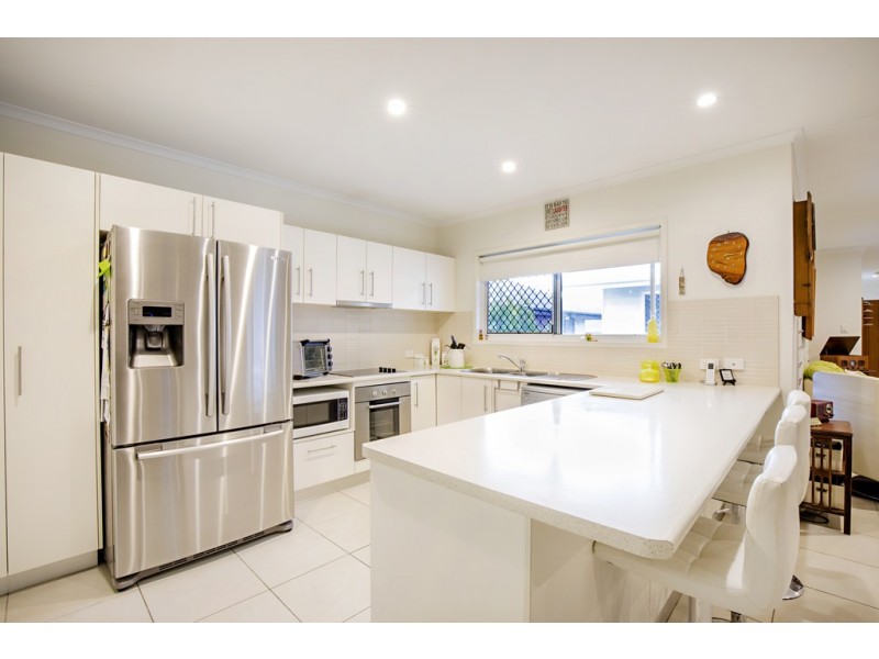 53 Abell Road, Cannonvale QLD 4802