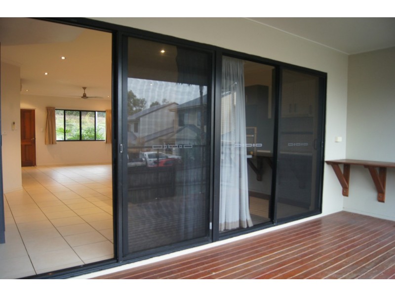 8/25 Abell Road ‘The Grove’, Cannonvale QLD 4802
