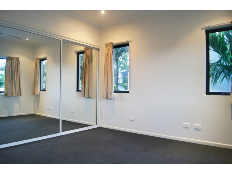 8/25 Abell Road ‘The Grove’, Cannonvale QLD 4802