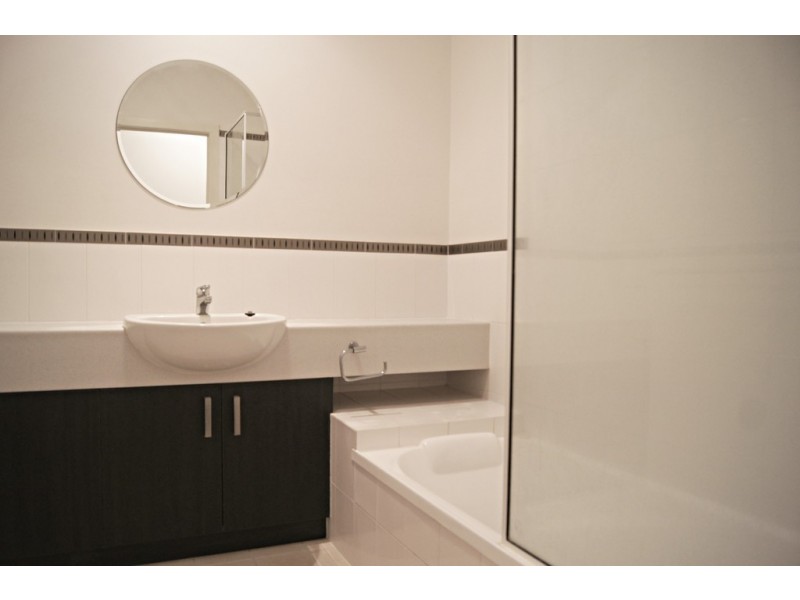8/25 Abell Road ‘The Grove’, Cannonvale QLD 4802