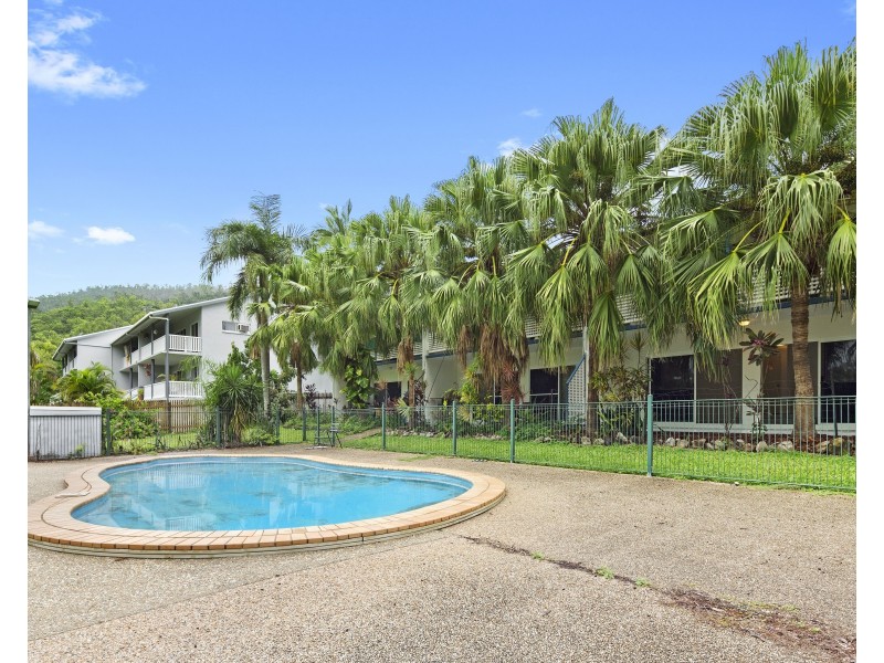 2/15 Tropic Road, Cannonvale QLD 4802
