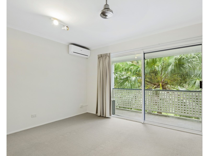 2/15 Tropic Road, Cannonvale QLD 4802