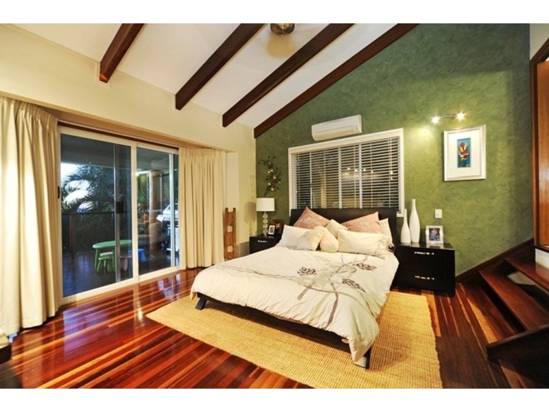 35 Jones Road, Cannonvale QLD 4802
