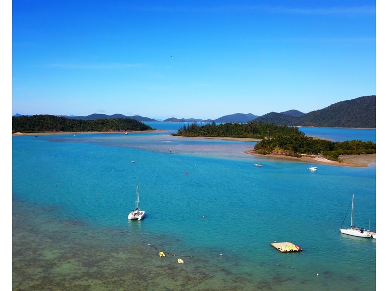 16 Bay Terrace, Shute Harbour QLD 4802