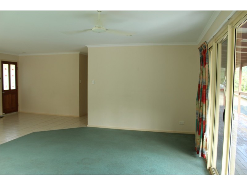 27 Kingfisher Terrace, Jubilee Pocket QLD 4802