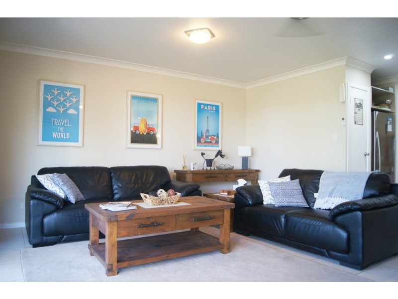 1/1 Wills Court, Cannonvale QLD 4802