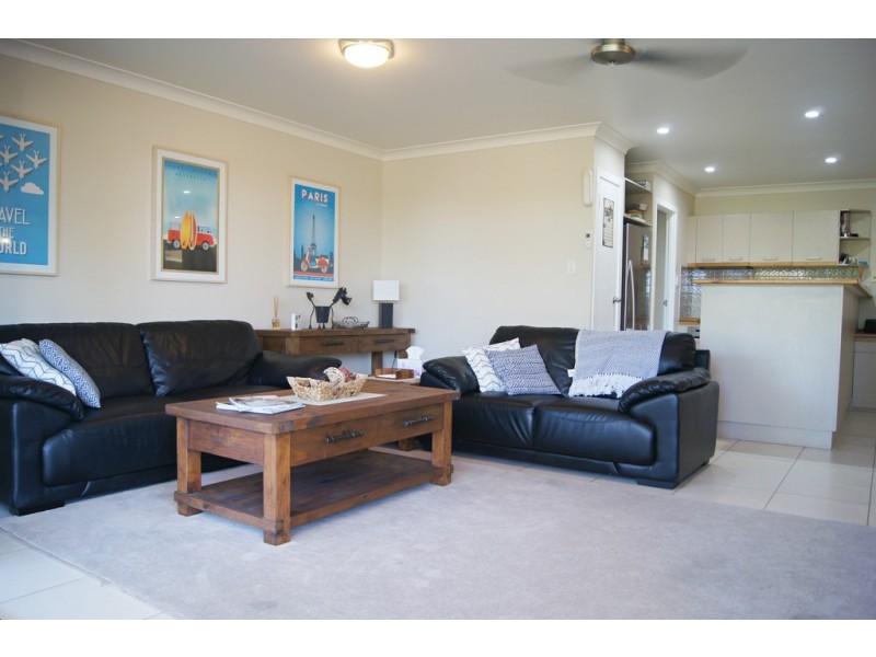 1/1 Wills Court, Cannonvale QLD 4802