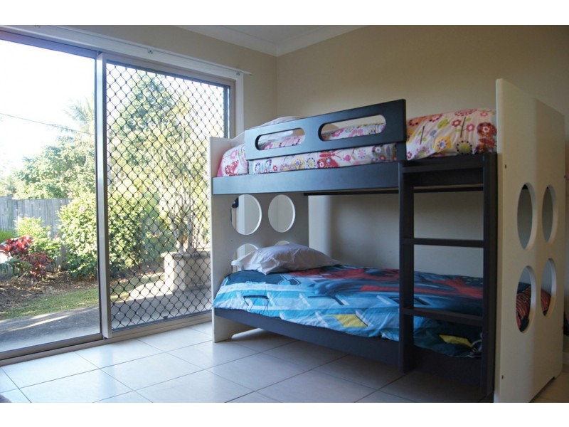 1/1 Wills Court, Cannonvale QLD 4802