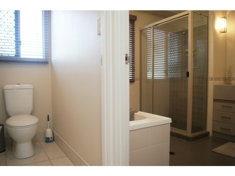 1/1 Wills Court, Cannonvale QLD 4802