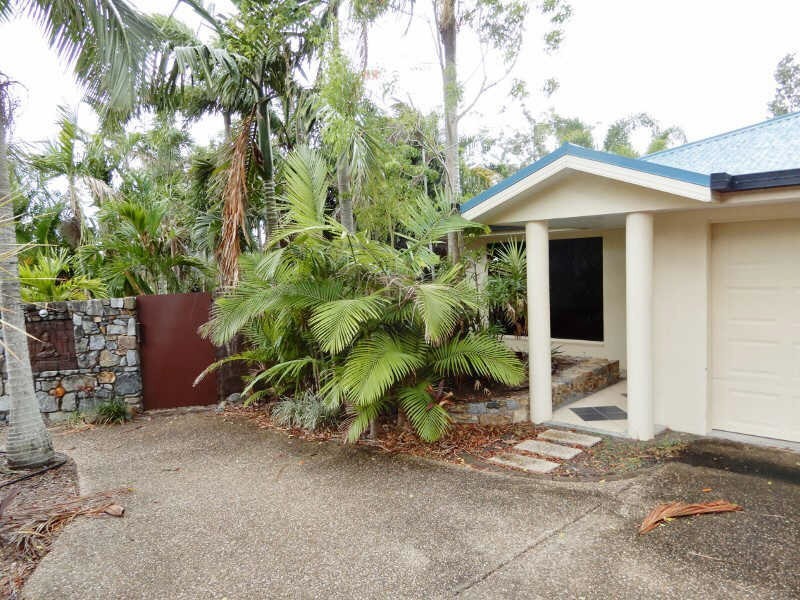 67 Parkwood Terrace, Cannonvale QLD 4802