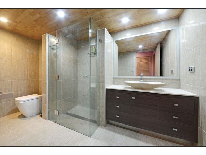 109/2 Eshelby Drive, Cannonvale QLD 4802