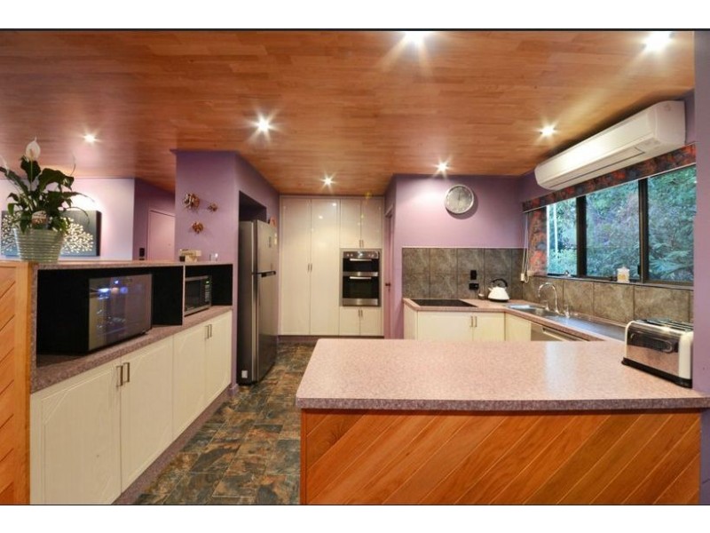 109/2 Eshelby Drive, Cannonvale QLD 4802