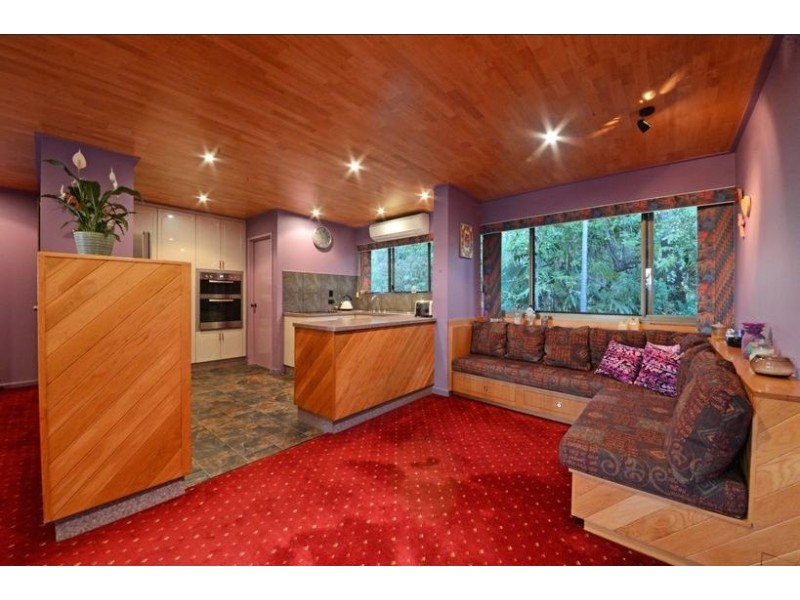 109/2 Eshelby Drive, Cannonvale QLD 4802