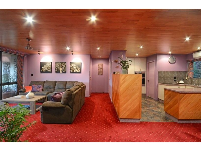 109/2 Eshelby Drive, Cannonvale QLD 4802