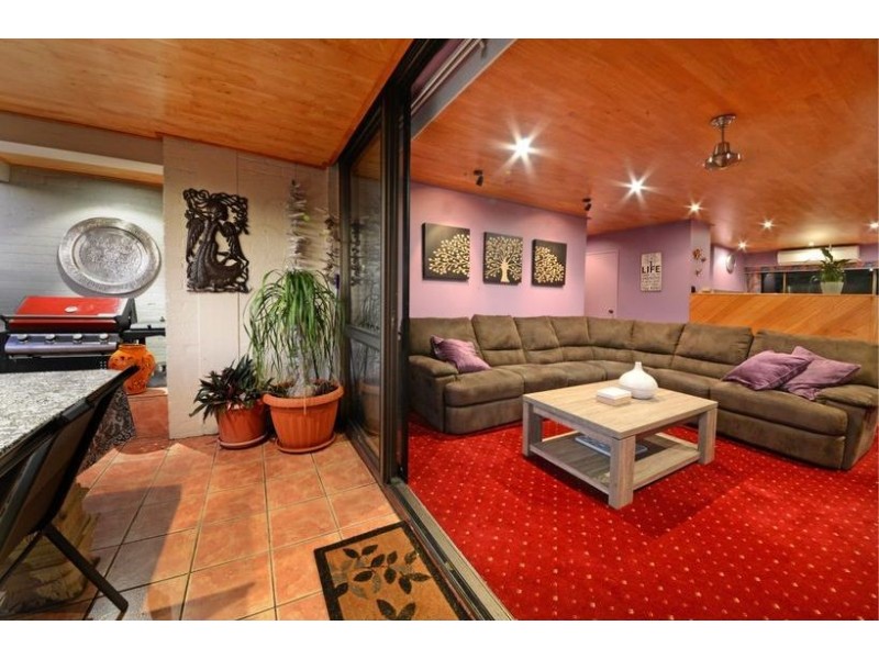 109/2 Eshelby Drive, Cannonvale QLD 4802