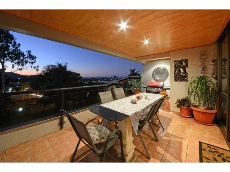 109/2 Eshelby Drive, Cannonvale QLD 4802