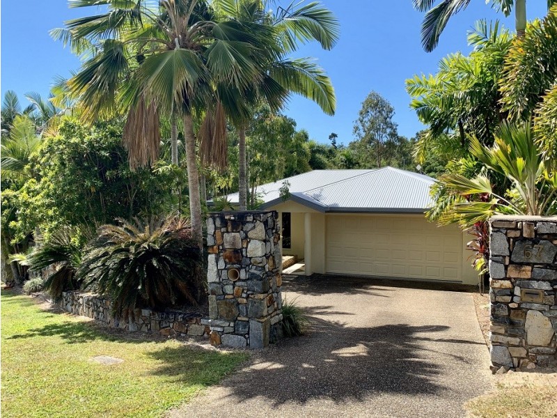 67 Parkwood Terrace, Cannonvale QLD 4802