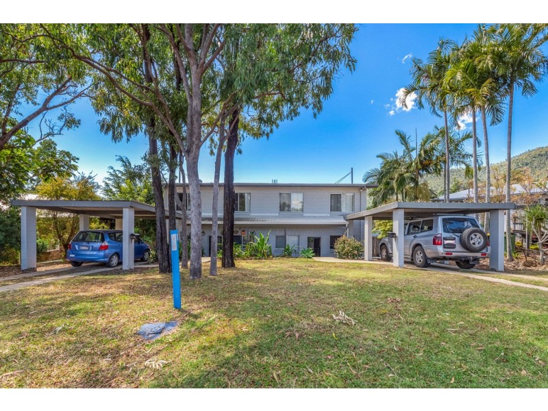 15 Woomerah Avenue, Cannonvale QLD 4802