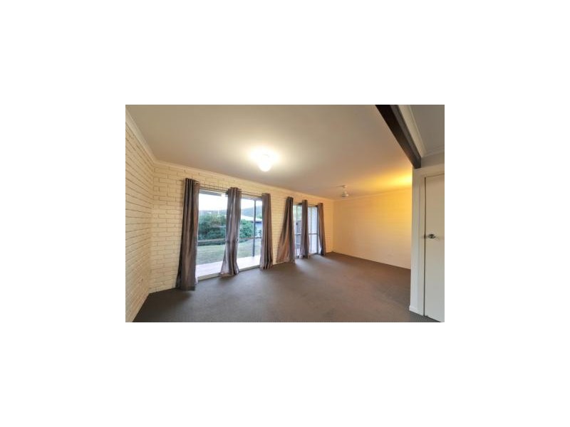 15 Woomerah Avenue, Cannonvale QLD 4802