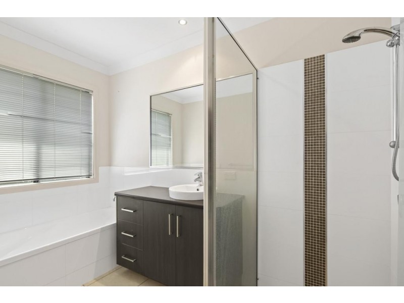 23 Armada Crescent, Jubilee Pocket QLD 4802