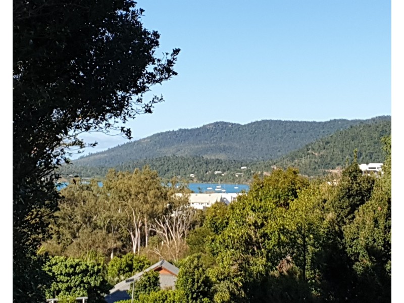 9 Seaview Drive, Airlie Beach QLD 4802