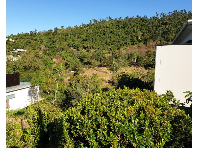 9 Seaview Drive, Airlie Beach QLD 4802