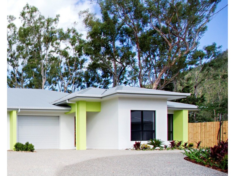 2/11 Jessamine Close, Cannonvale QLD 4802