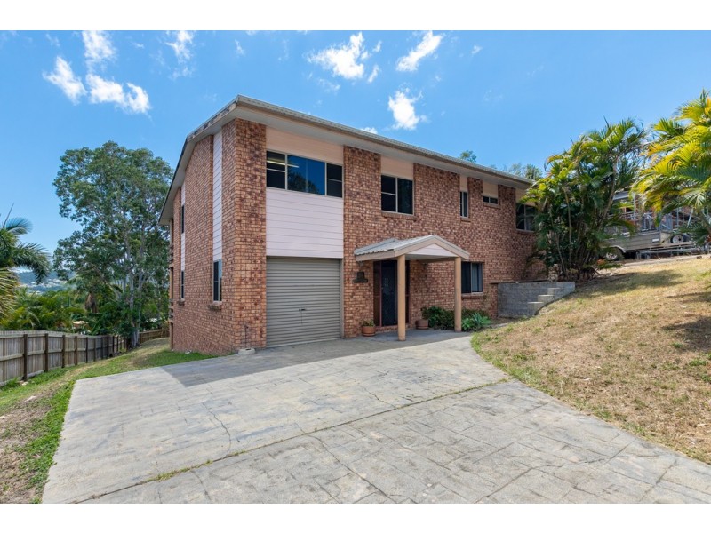 36 Manooka Drive, Cannonvale QLD 4802