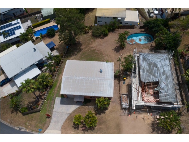 36 Manooka Drive, Cannonvale QLD 4802